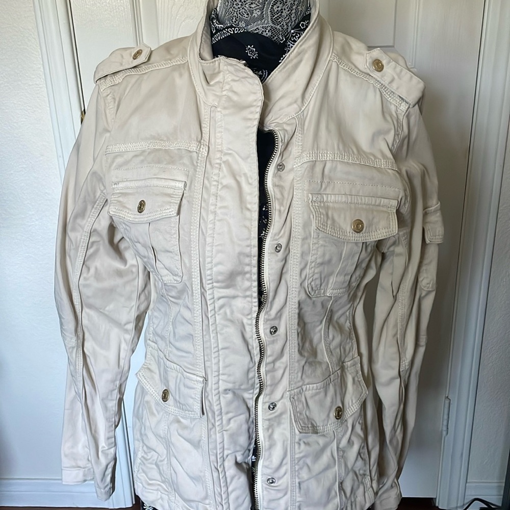 Kenzie Jacket with lots of pockets.